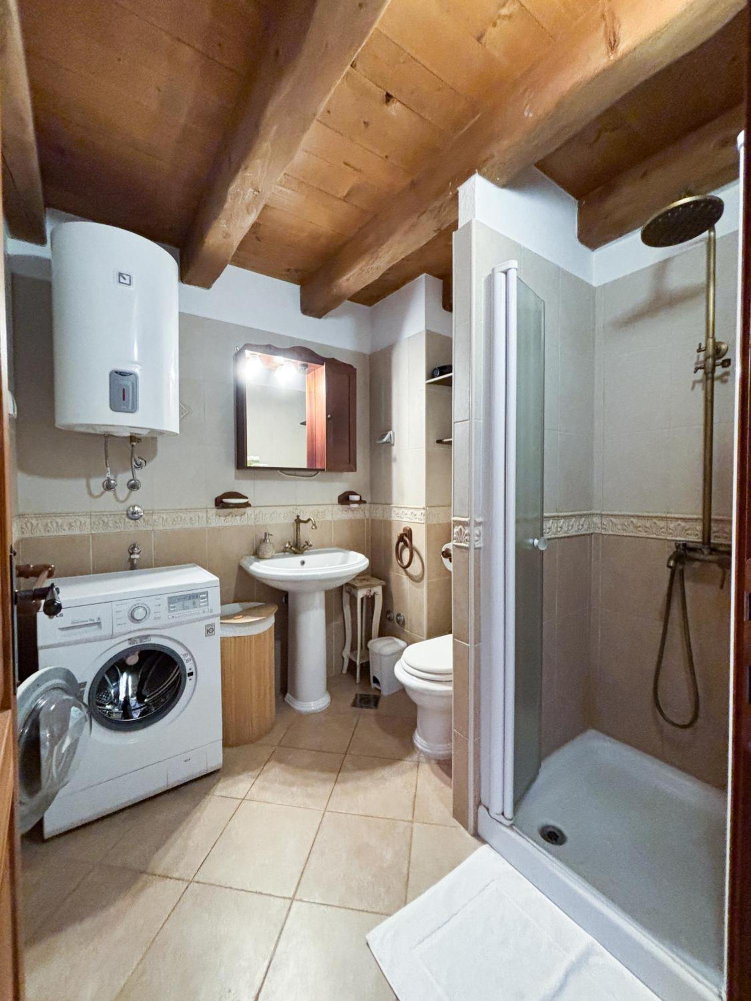 City Center Coastal Escape - Apartments With Sea View Or Cozy Room Novigrad  Bagian luar foto