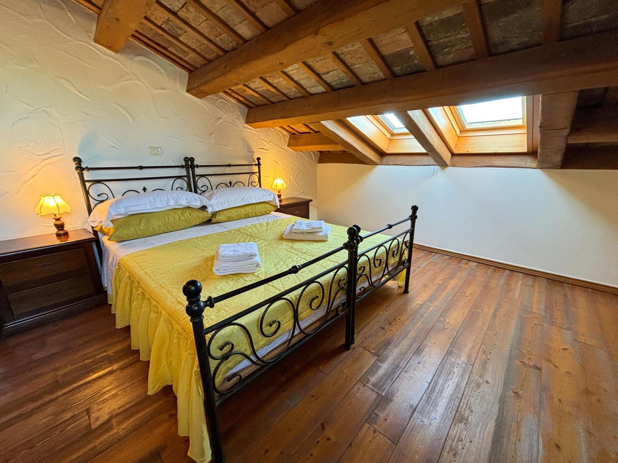 City Center Coastal Escape - Apartments With Sea View Or Cozy Room Novigrad  Bagian luar foto