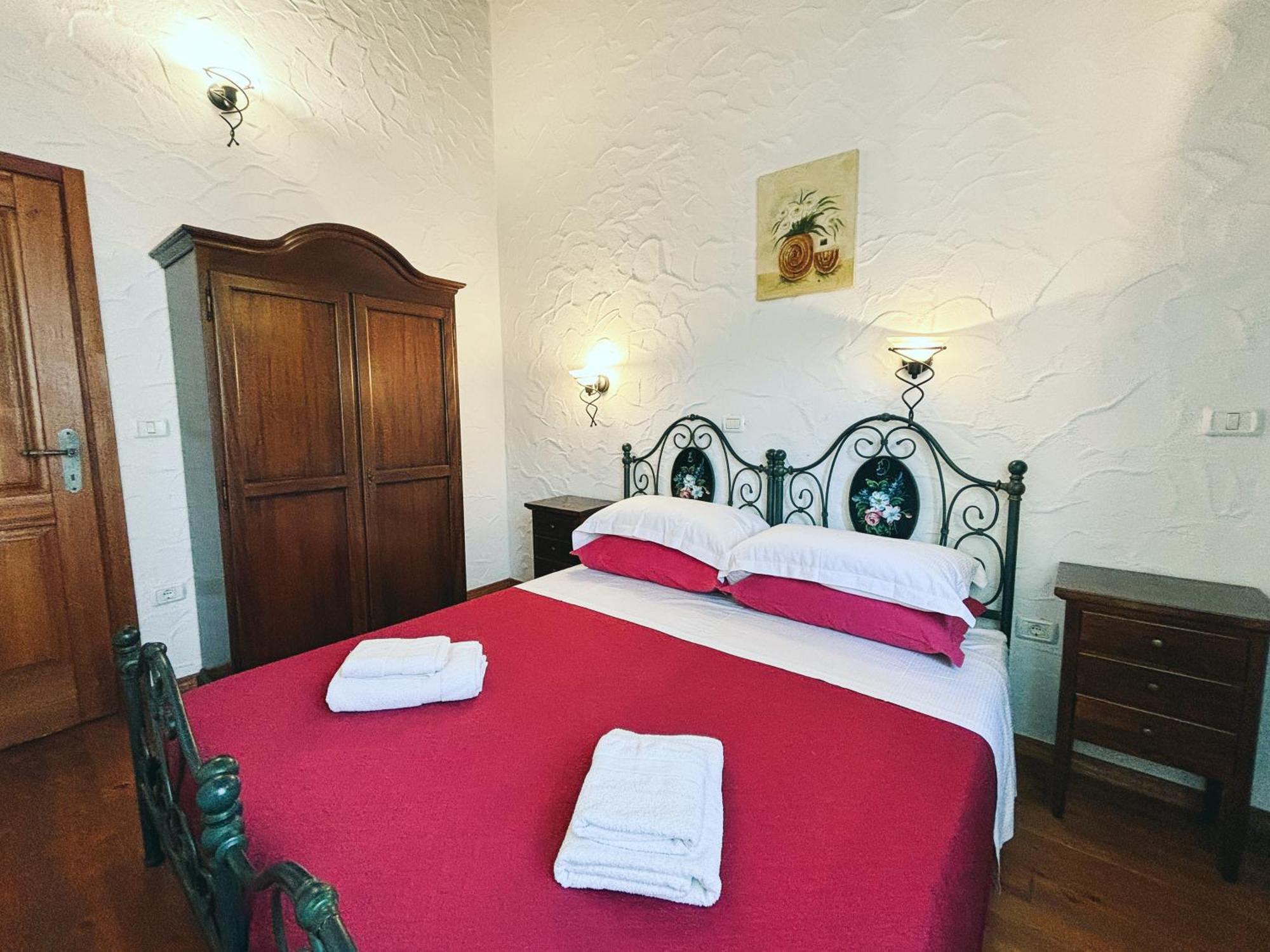 City Center Coastal Escape - Apartments With Sea View Or Cozy Room Novigrad  Bagian luar foto