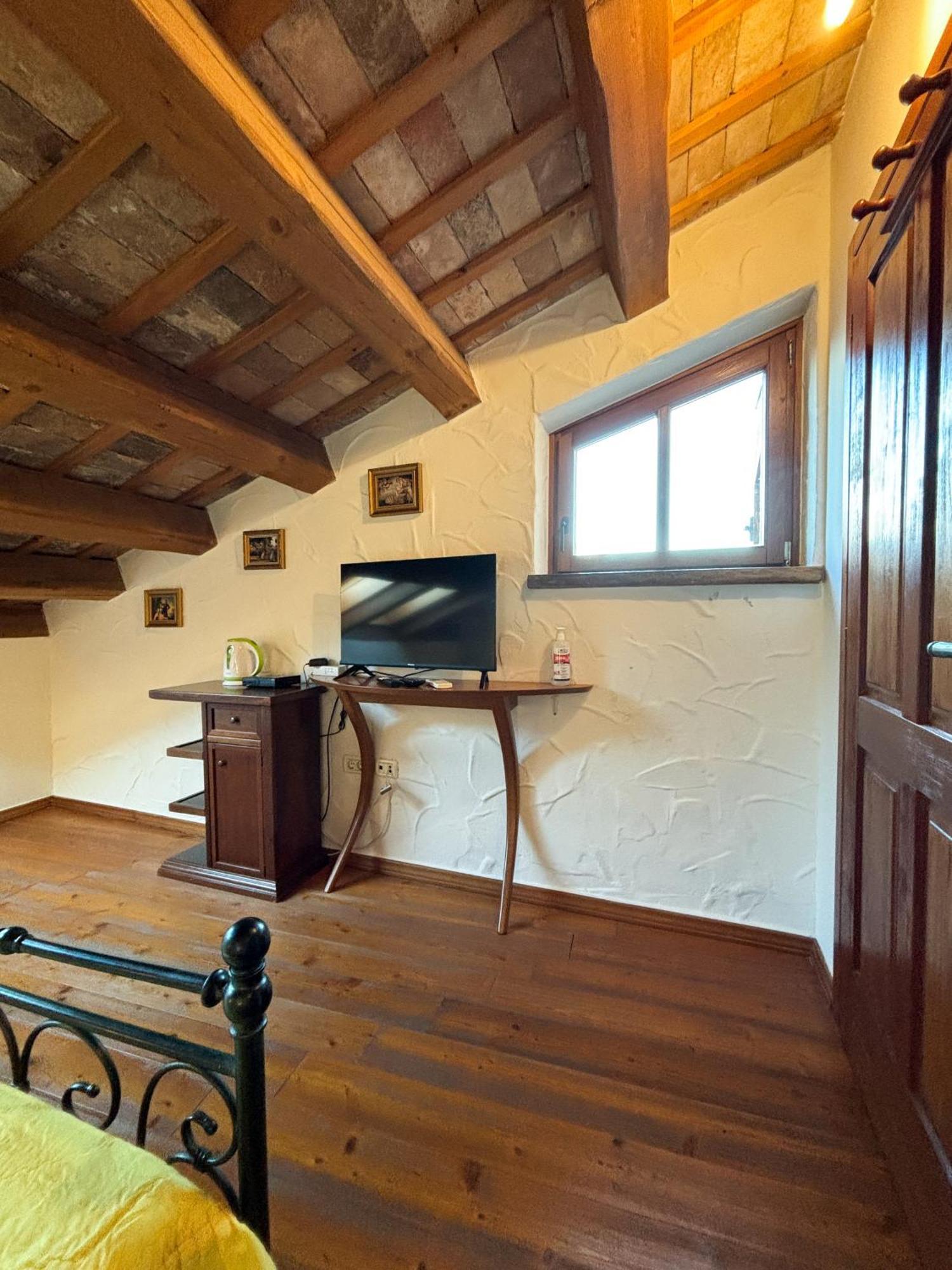 City Center Coastal Escape - Apartments With Sea View Or Cozy Room Novigrad  Bagian luar foto